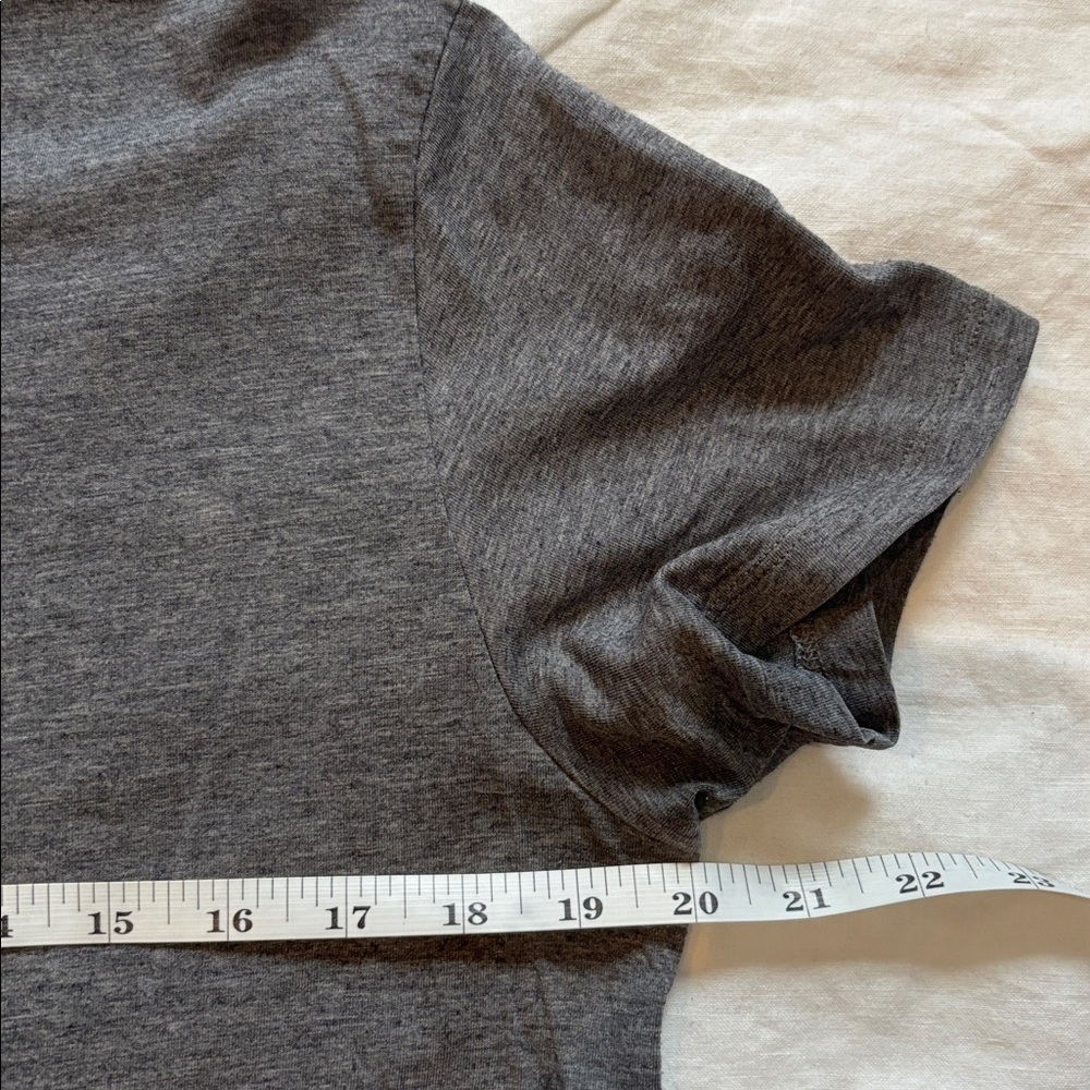 Bundle of Girlfriend Collective Cupro Crop Tees - Picture 10 of 11